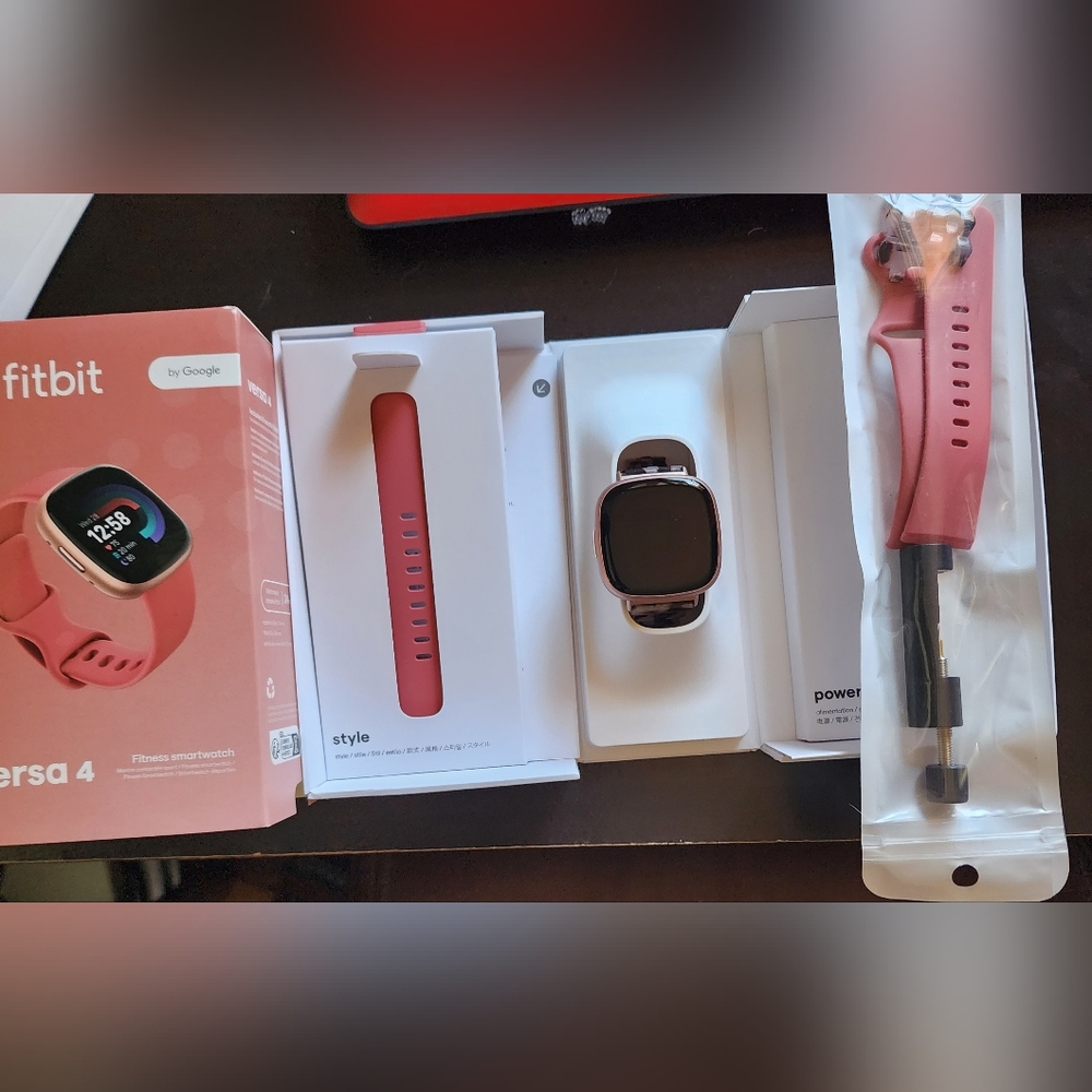 Fitbit Versa 4